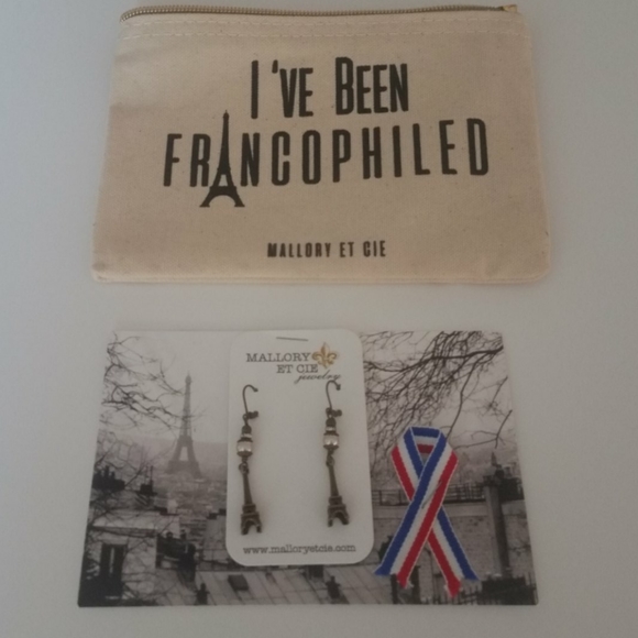 New Mallory et Cie  Eiffel Tower Earrings - Picture 1 of 3